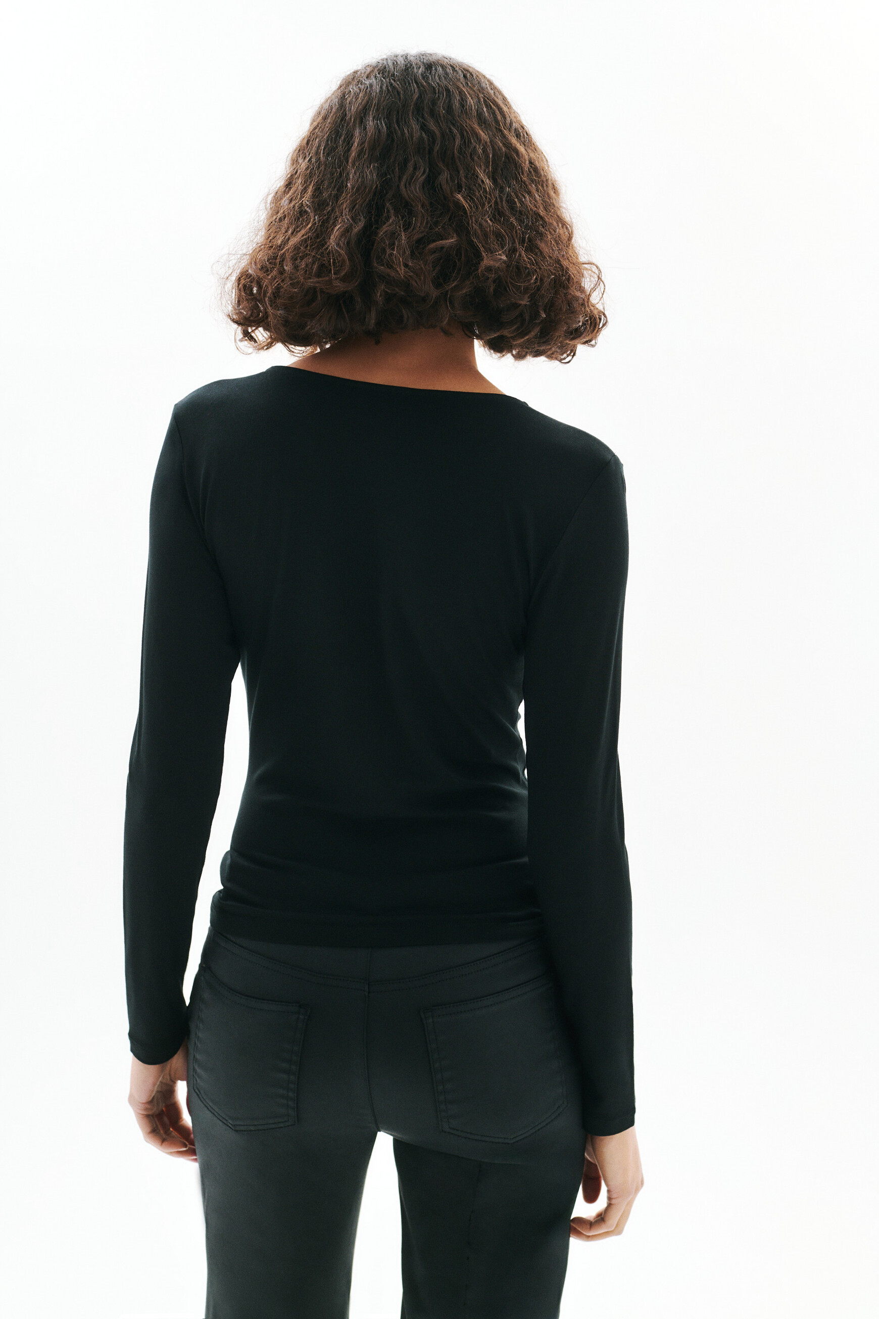 Temma t-shirt black woman