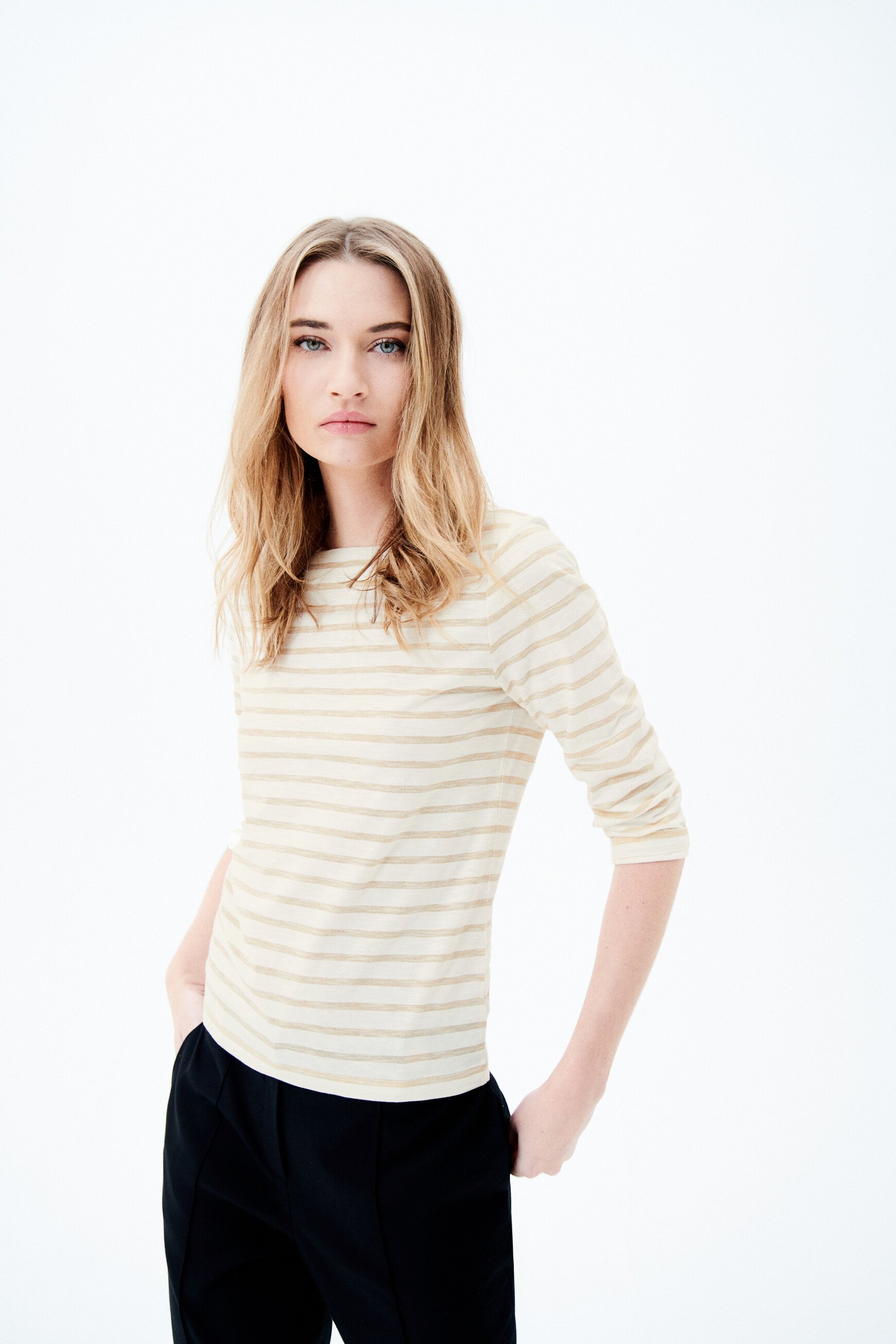 tcleo T-shirt gold woman