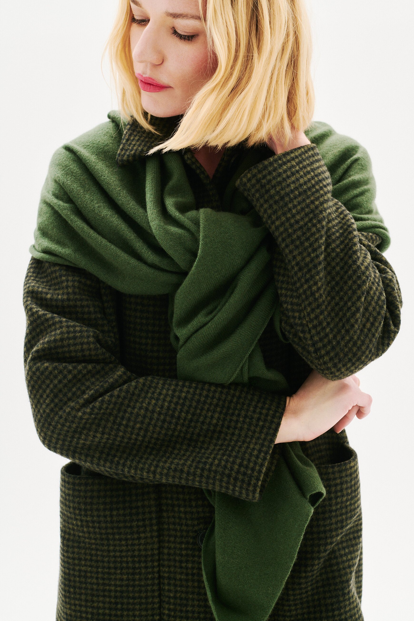 mabel 100 cashmere scarf khaki green woman Mabel 100% cashmere scarf khaki green woman