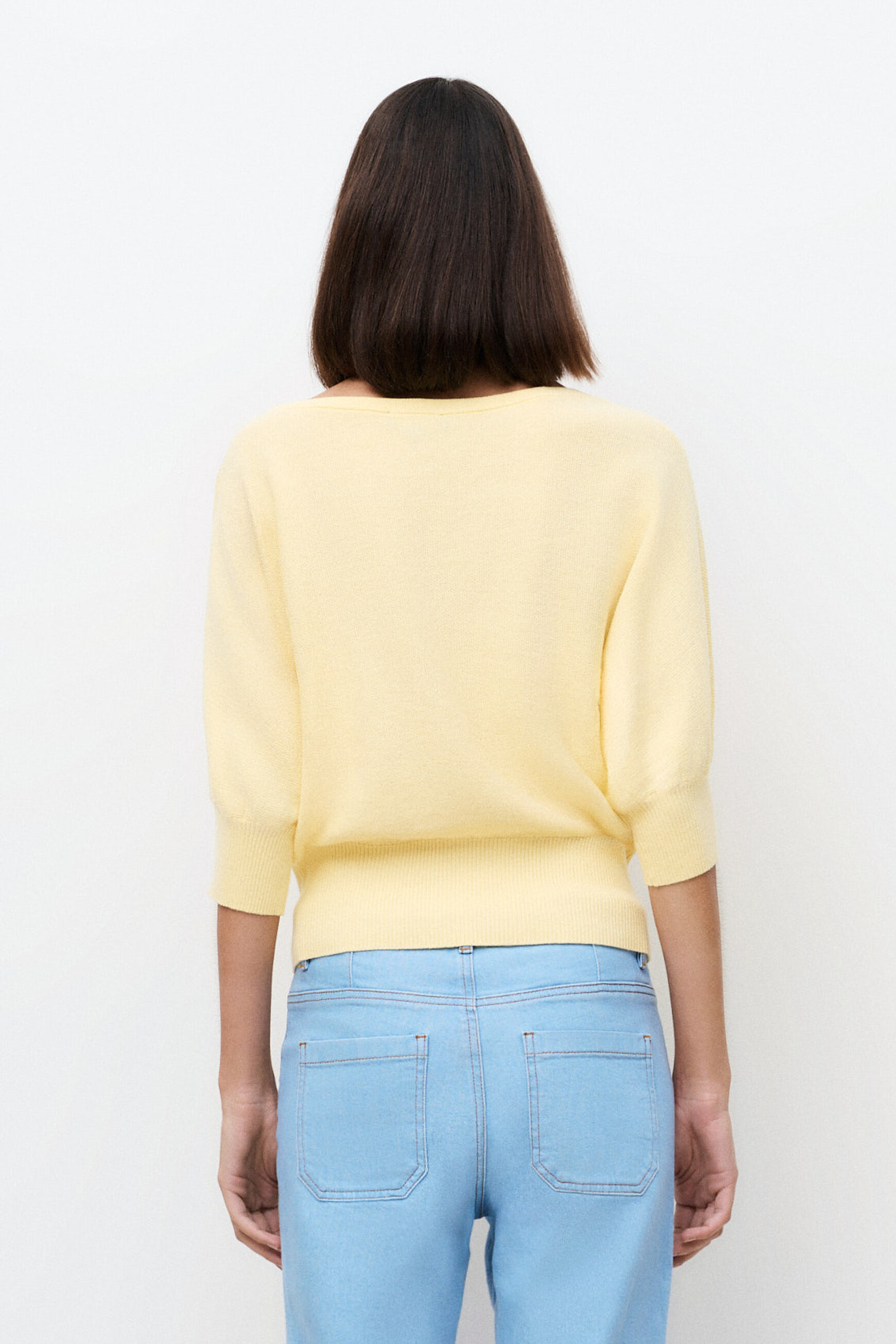 Malha joan oversize amarelo pastel mulher