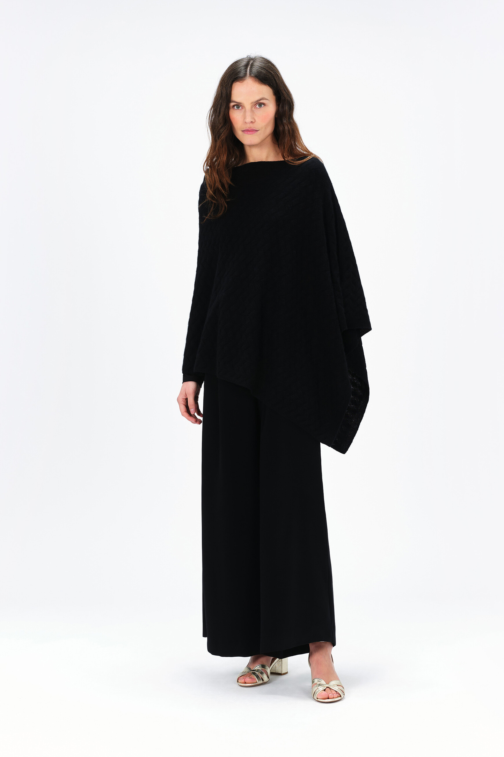 Sasha Poncho Black
