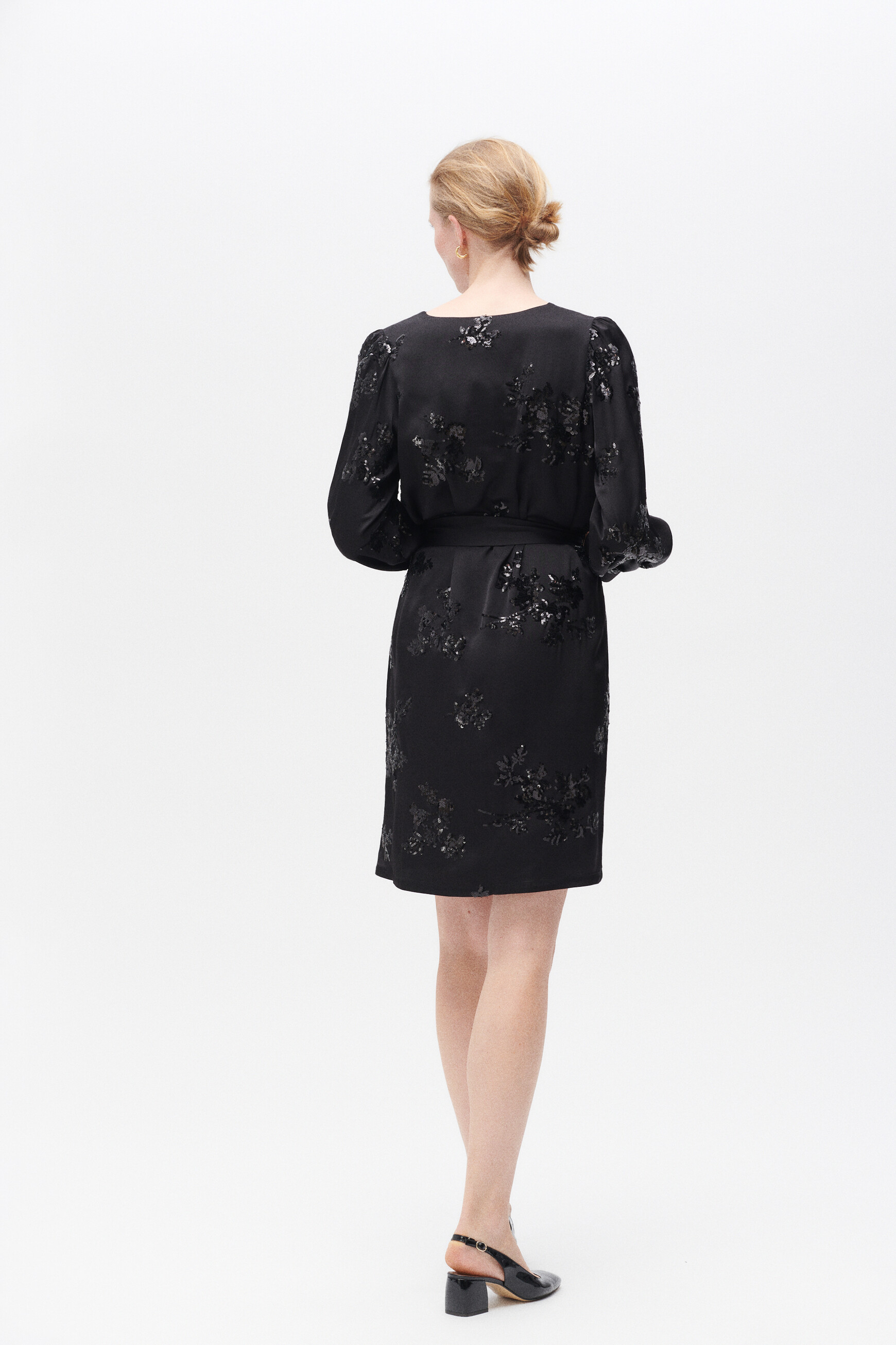 Robe noire caroll online
