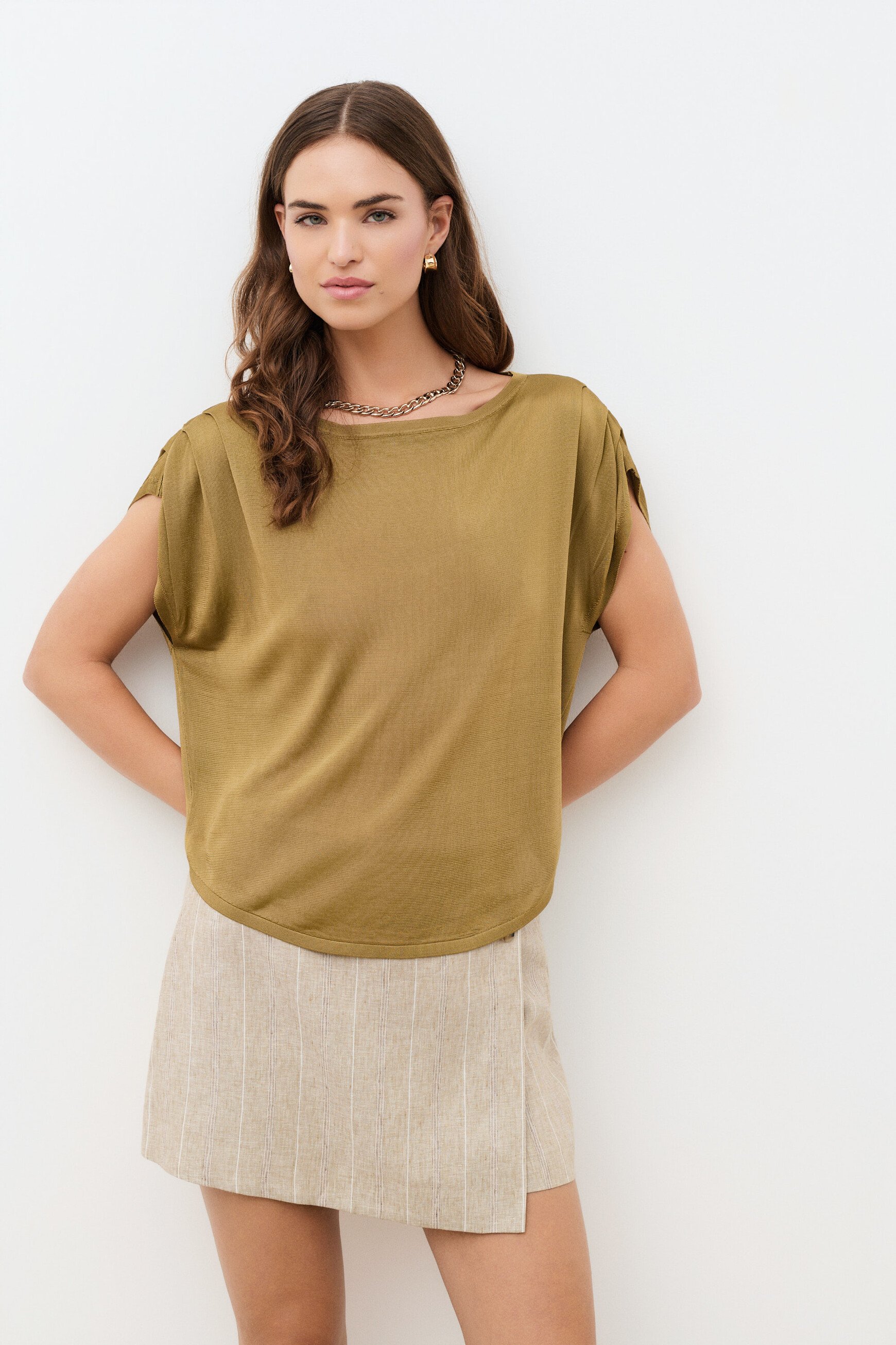 Debbie sweater olive green woman