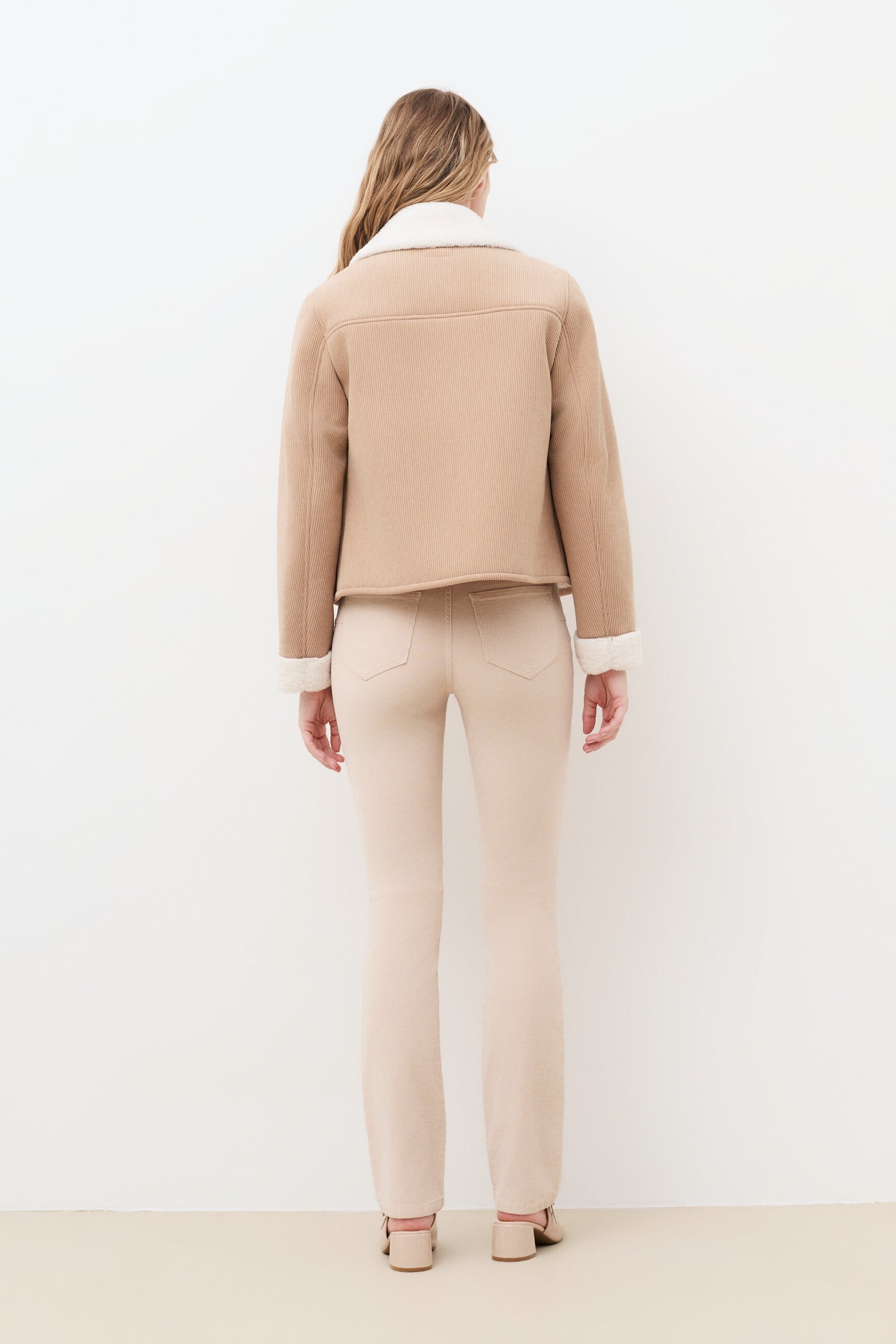 Chaqueta Vlyn marr&oacute;n claro mujer